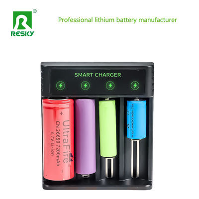 4 slot 18650 baterai pengisi daya dapat diisi ulang 4.2V 2A Untuk baterai Li-ion Ni-MH Ni-CD